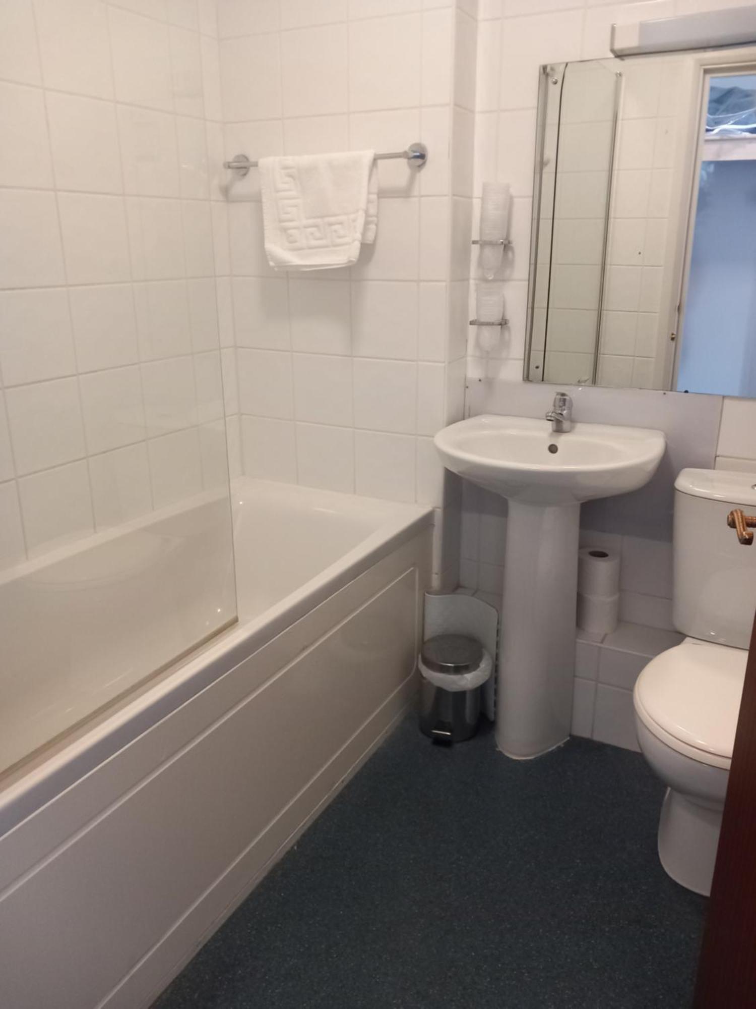 Sandown Park Lodge 에셔 외부 사진