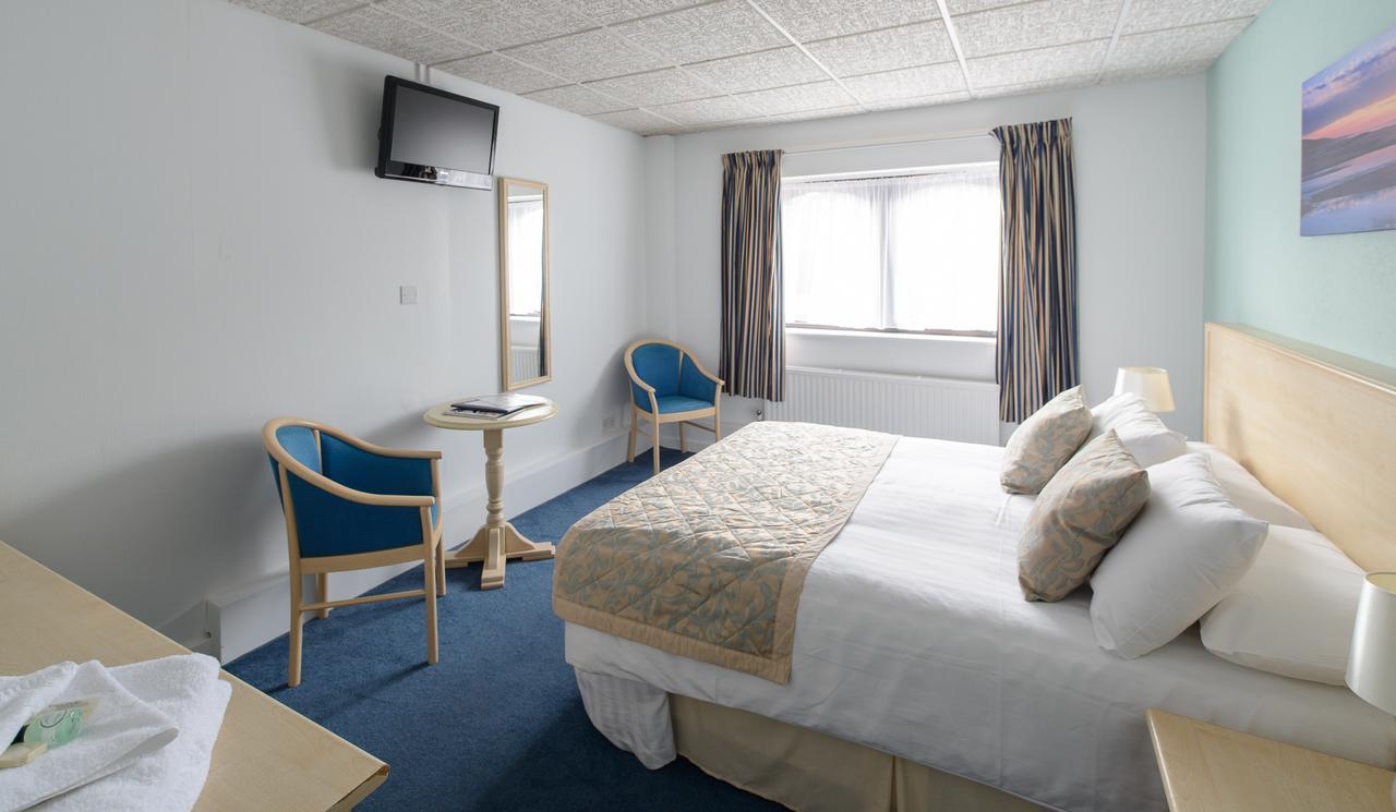 Sandown Park Lodge 에셔 외부 사진